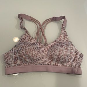 Victorias Secret Sport Lightweight Sports Bra Size 32A Pink Adjustable Straps